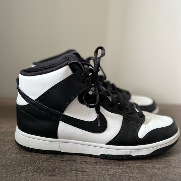 NIKE Black & White Dunk Hi Retro Sneakers (Size 12) - Picture 3 of 12